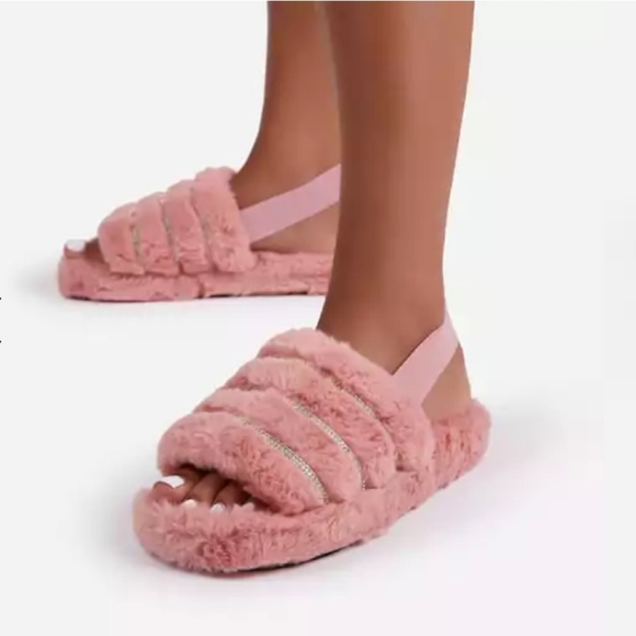 🚨LAST CHANCE// Fur slippers - Picture 4 of 8